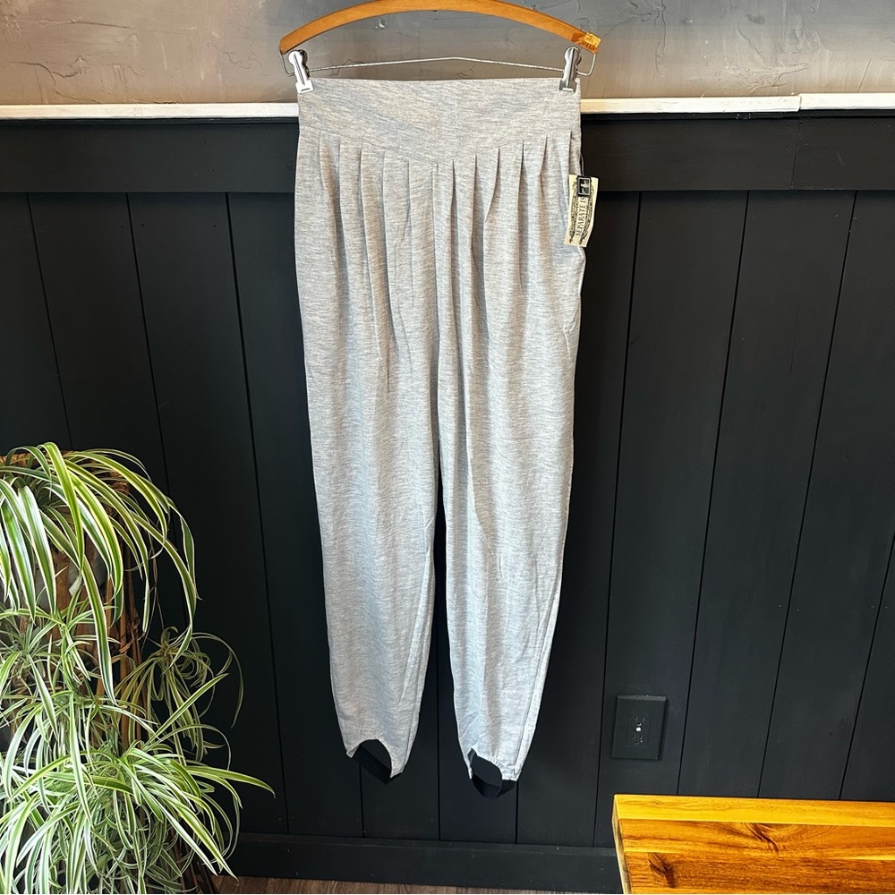 NEW Vintage 80s/90s Marled Gray Original V Pleated Front Stirrup pants size L‎